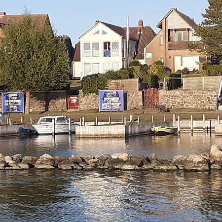 Botel 3 With Atelier-schleiblick Maasholm